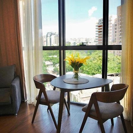City Center Appartment At Buzand St. Ереван Екстериор снимка