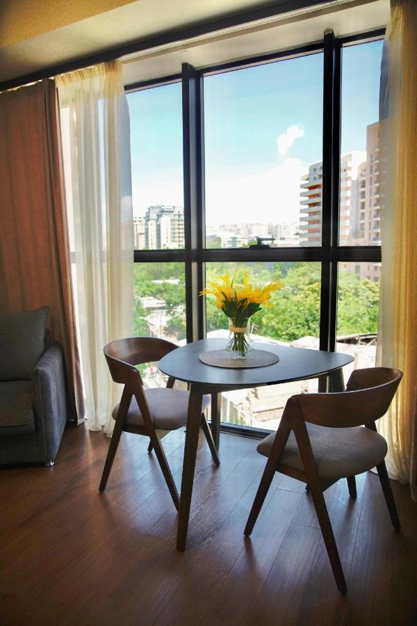 City Center Appartment At Buzand St. Ереван Екстериор снимка